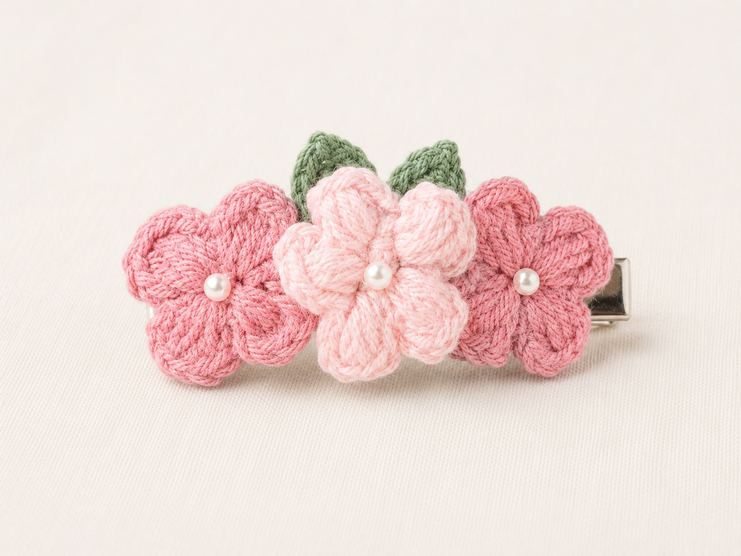 pink Alligator Hair clip 2